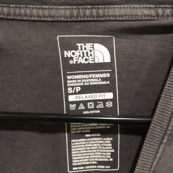 The North Face T-shirt - Picture 4 of 4